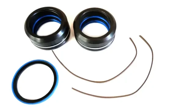 Zestaw uszczelnień siłownika skrętu 0009608205