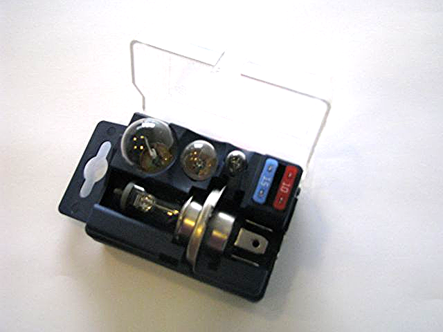 zestaw żarówek h4 + bezpieczniki 98004