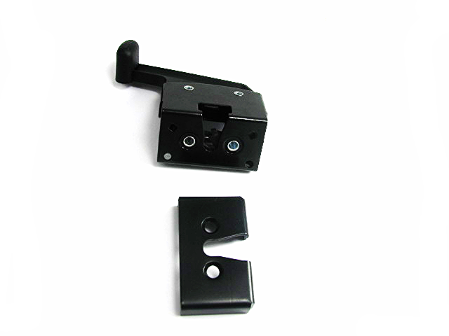 IMG_2493.JPGzamek drzwi prawych 55338F212071 toyota